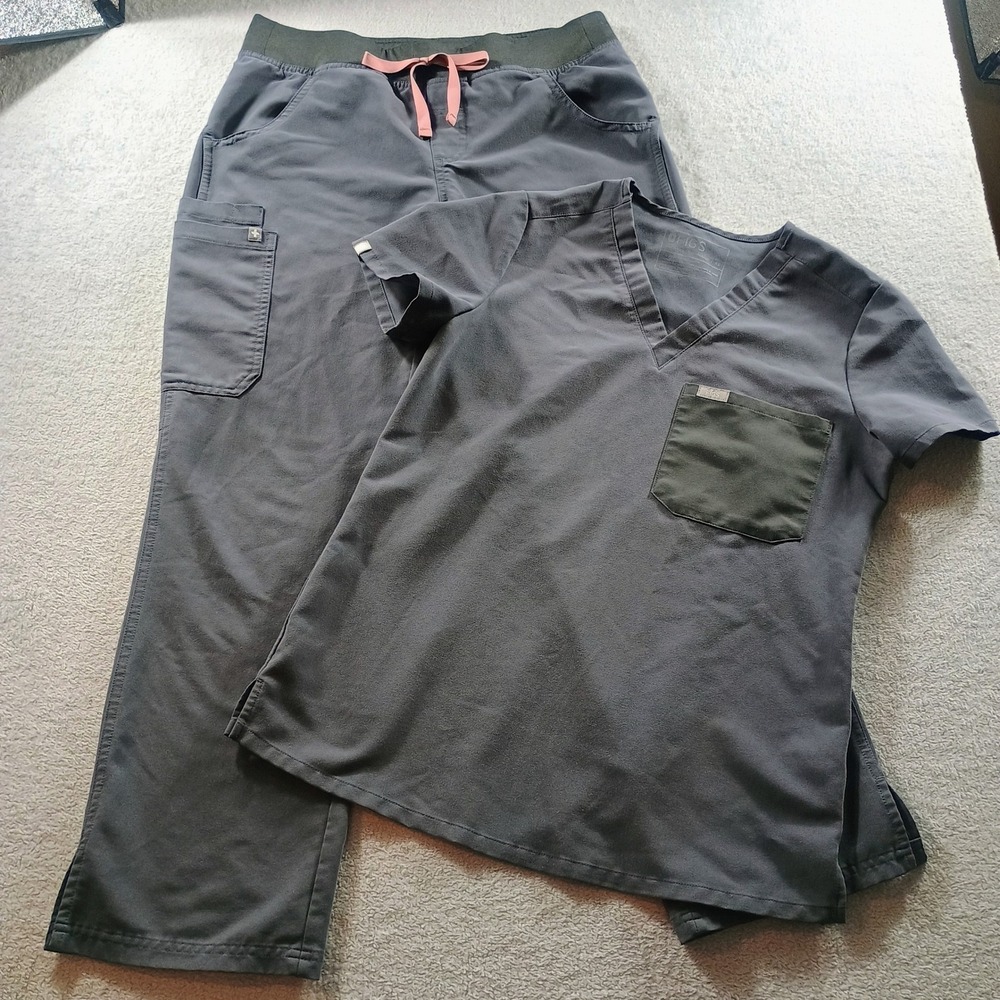 FIGS Women Scrub Set Technical Collection Graphite Grey XS Cargo Jogger